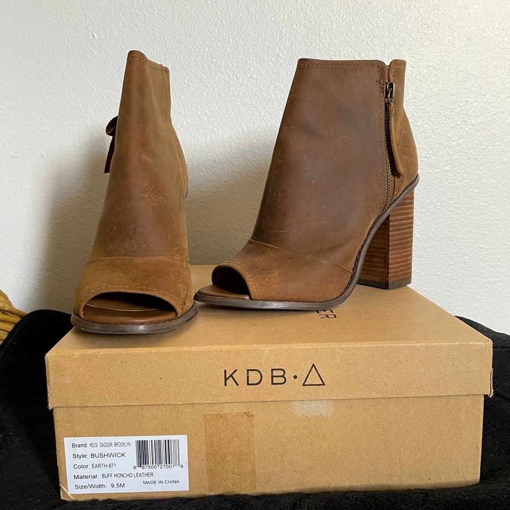 Kelsi Dagger Brooklyn Bushwick leather booties 9.5